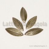 10 Charms foglia in metallo color bronzo 21x7mm