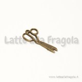 Charm forbici in metallo color bronzo 30x13mm