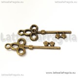 Ciondolo Chiave in metallo color bronzo 32x12mm