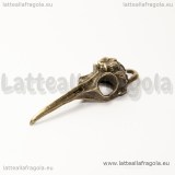 Ciondolo Teschio di Corvo in metallo color bronzo 40x12mm