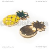 Charm Ananas in metallo dorato smaltato 23x12mm